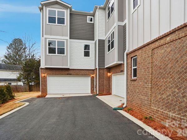 8935 Sharonbrook Drive, Charlotte, NC 28210