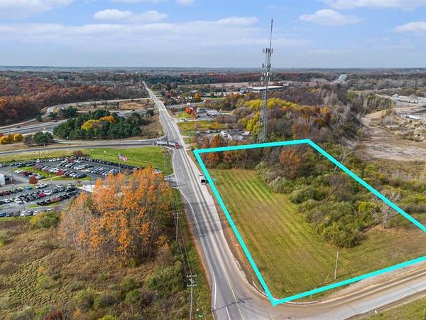 8815 E HOLLY Road , Springfield Twp, MI 48442