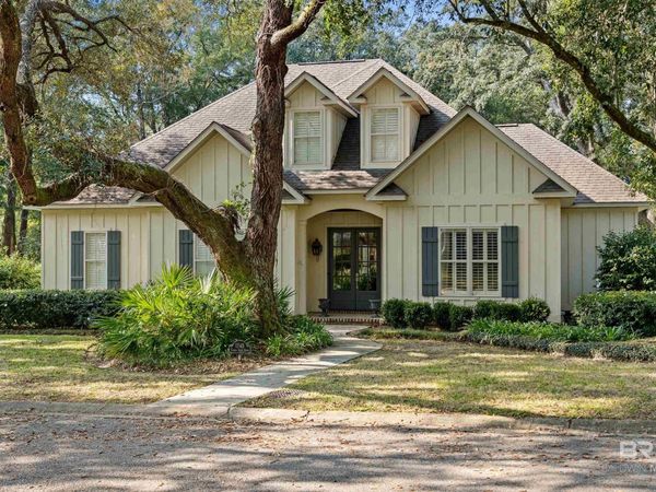 17145 Tennis Club Drive, Unit 11, Fairhope, AL 36532