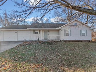 301 Walnut Street, Lathrop, MO 64465