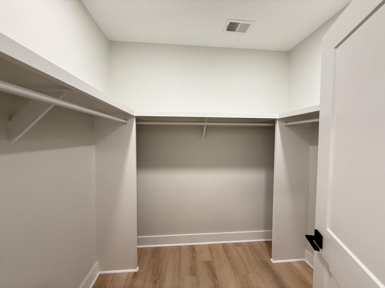 1937 Clement Avenue Photo 20