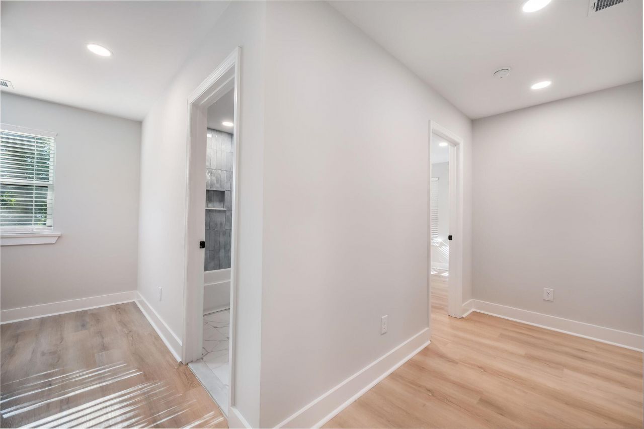 1937 Clement Avenue Photo 22