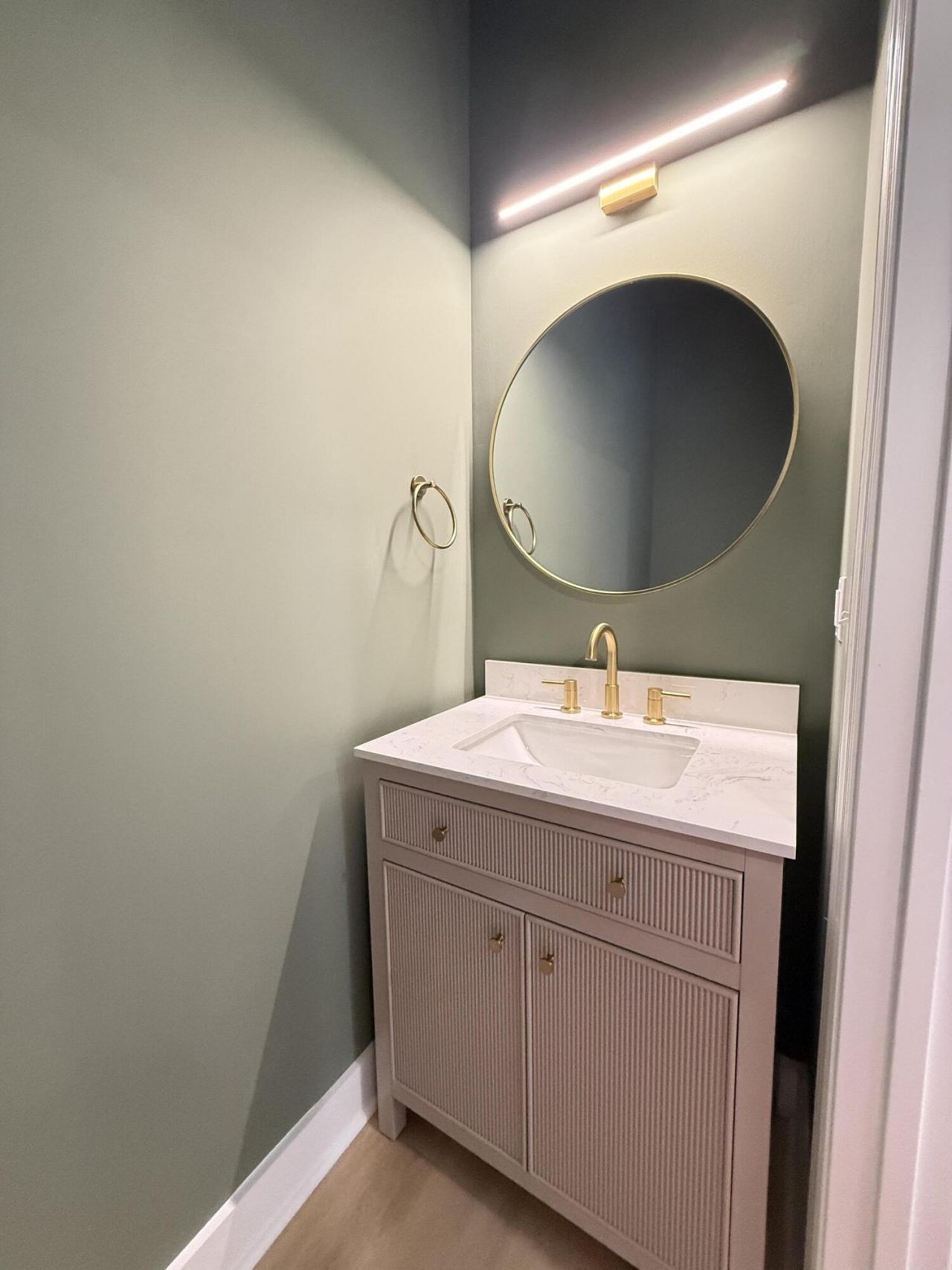 1937 Clement Avenue Photo 5