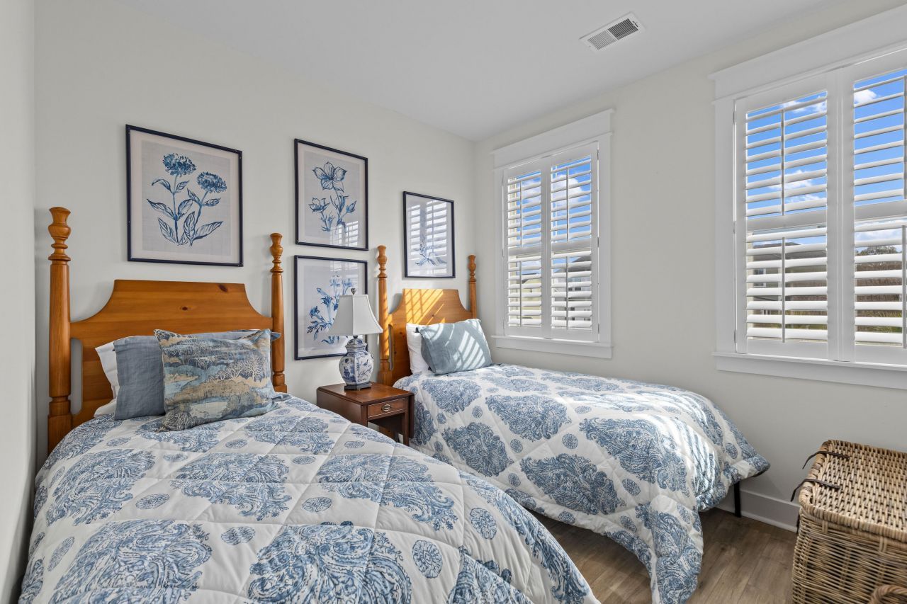 2450 Lieutenant Dozier Drive Photo 22