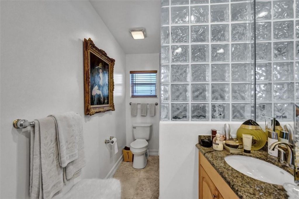 2525 SE 7th Drive, Pompano Beach, FL 33062 Photo