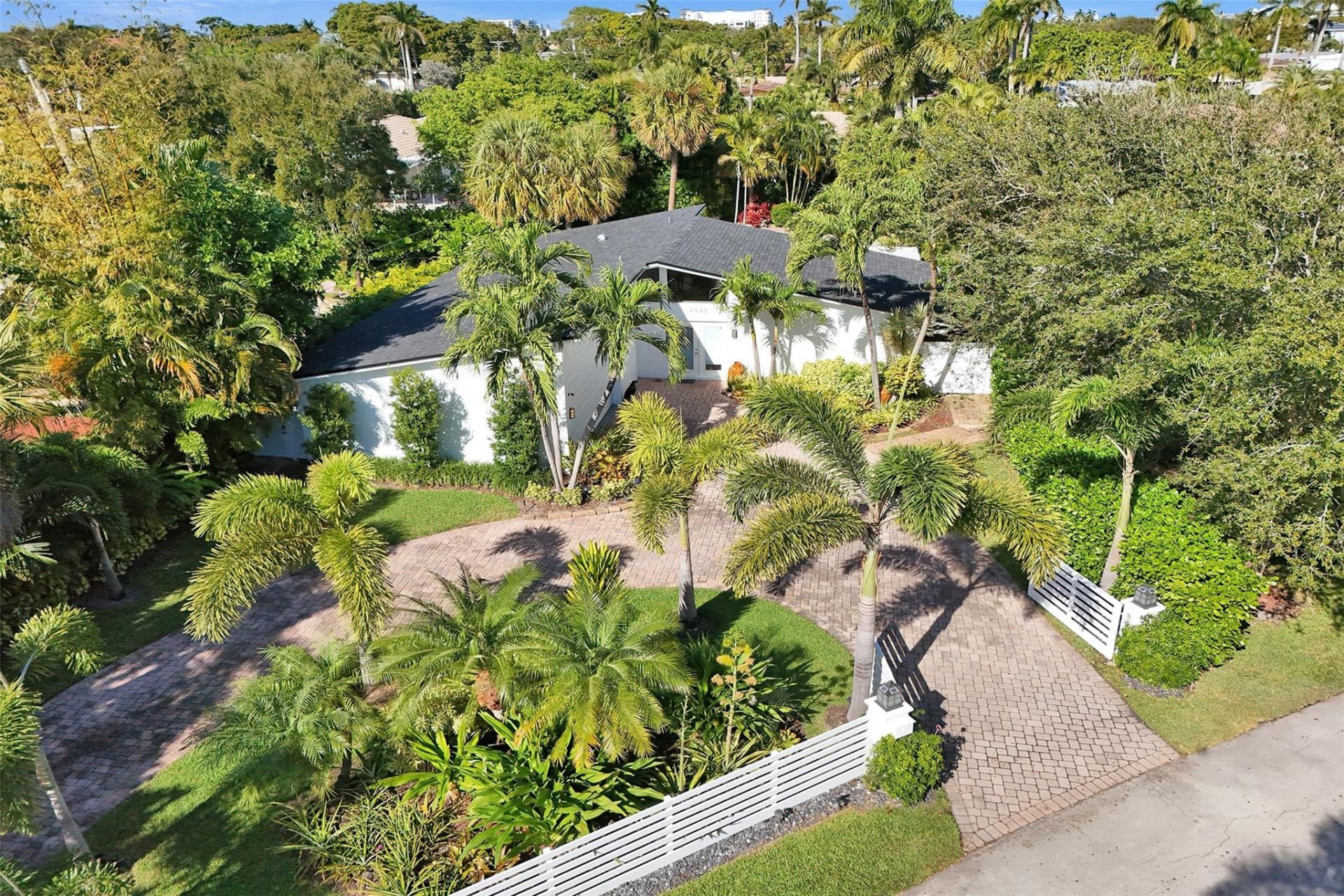 2525 SE 7th Drive, Pompano Beach, FL 33062 Photo