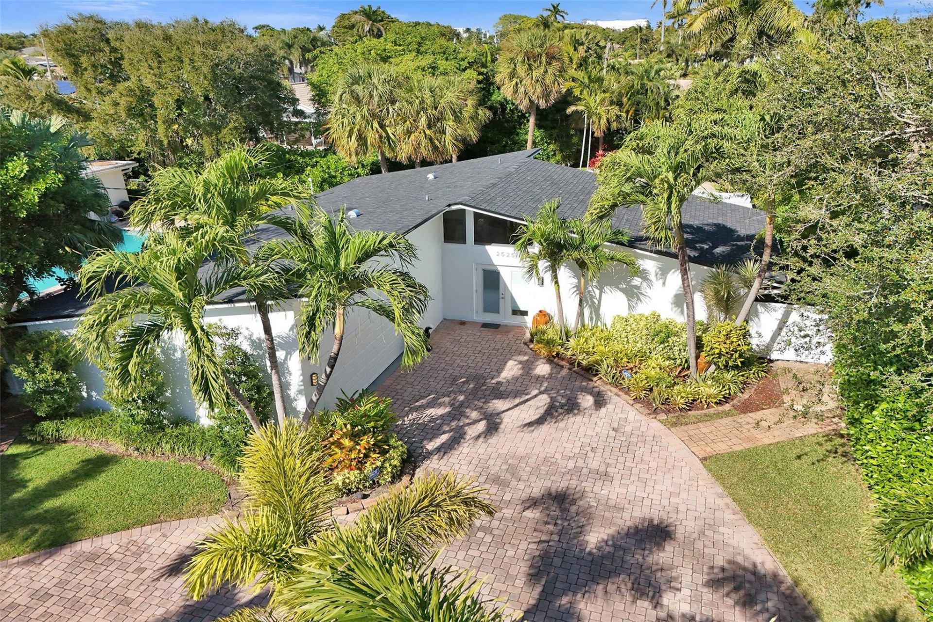 2525 SE 7th Drive, Pompano Beach, FL 33062 Photo