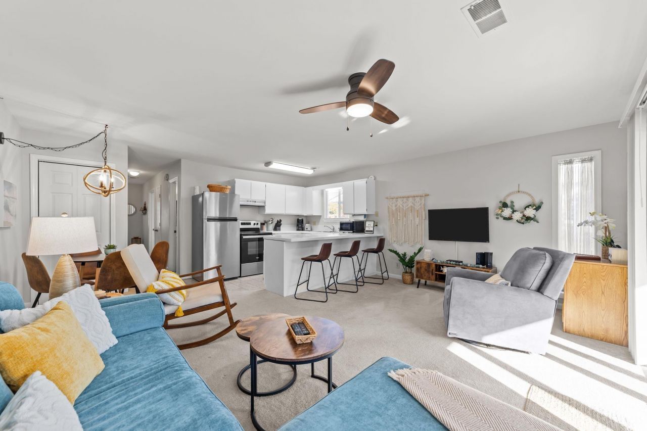 3700 Golf Colony Lane Photo 13