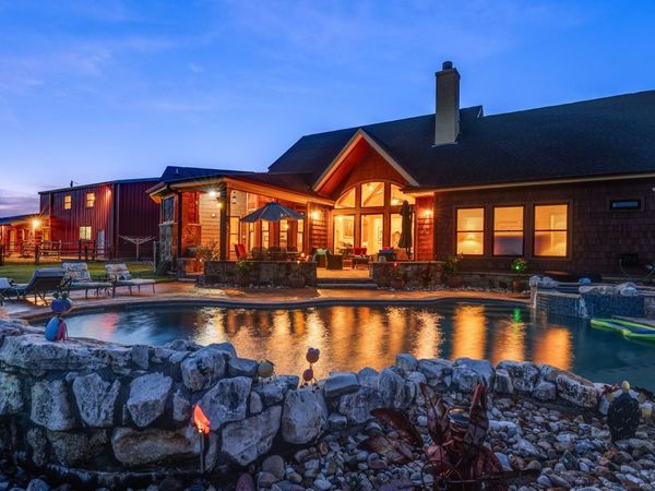 901 County Road 250, Georgetown, TX 78633