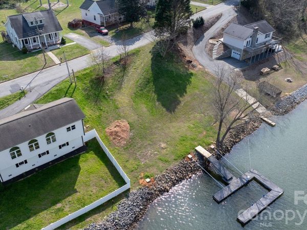 207 Catawba Avenue, Hickory, NC 28601