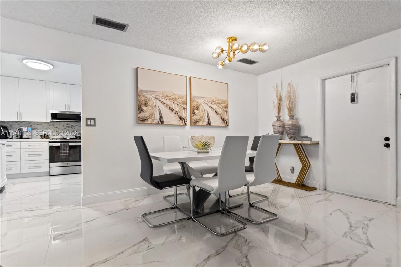 335 W Laurel Drive, Unit 8M, Margate, FL 33063 Photo
