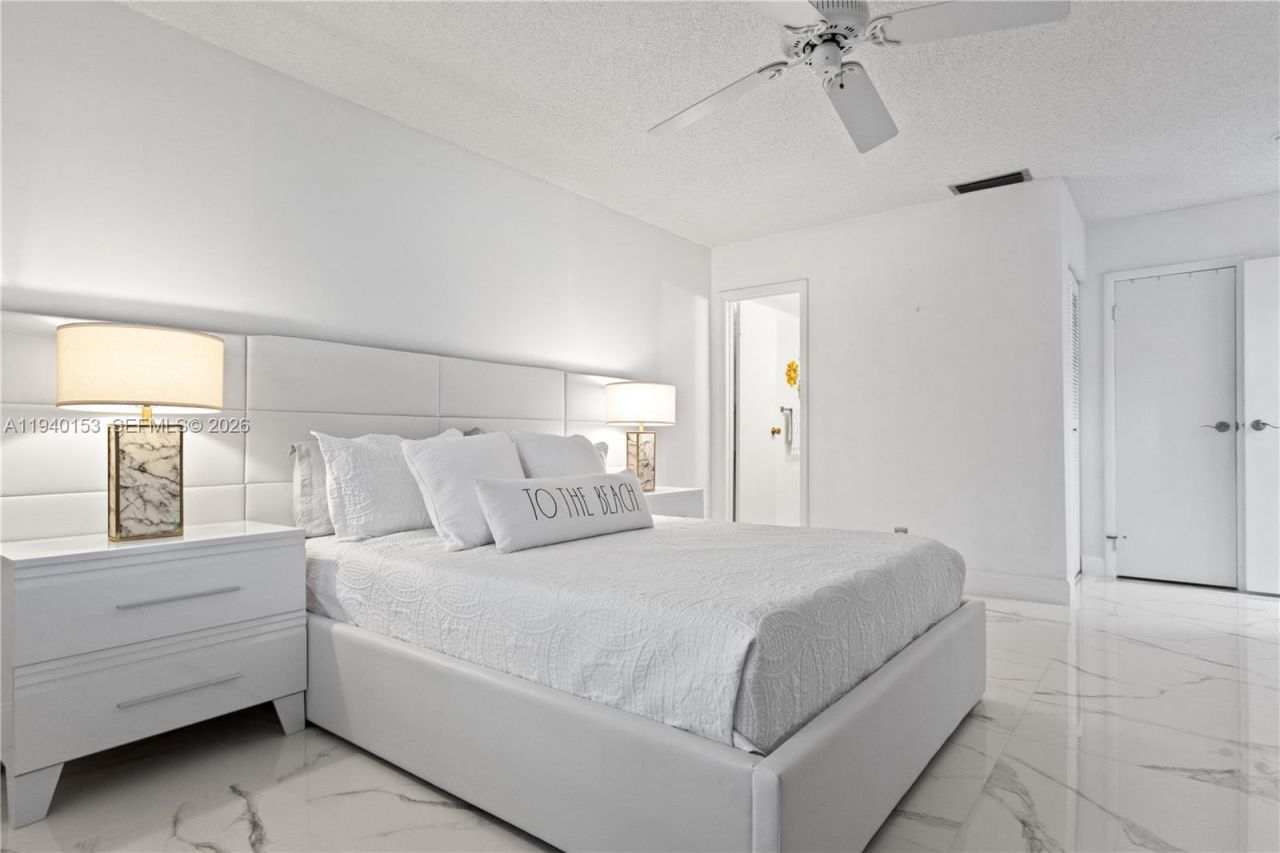335 W Laurel Drive, Unit 8M, Margate, FL 33063 Photo