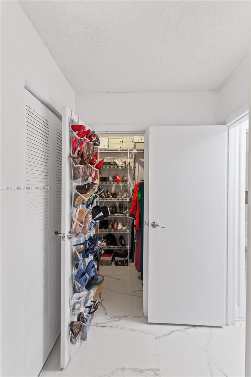 335 W Laurel Drive, Unit 8M, Margate, FL 33063 Photo