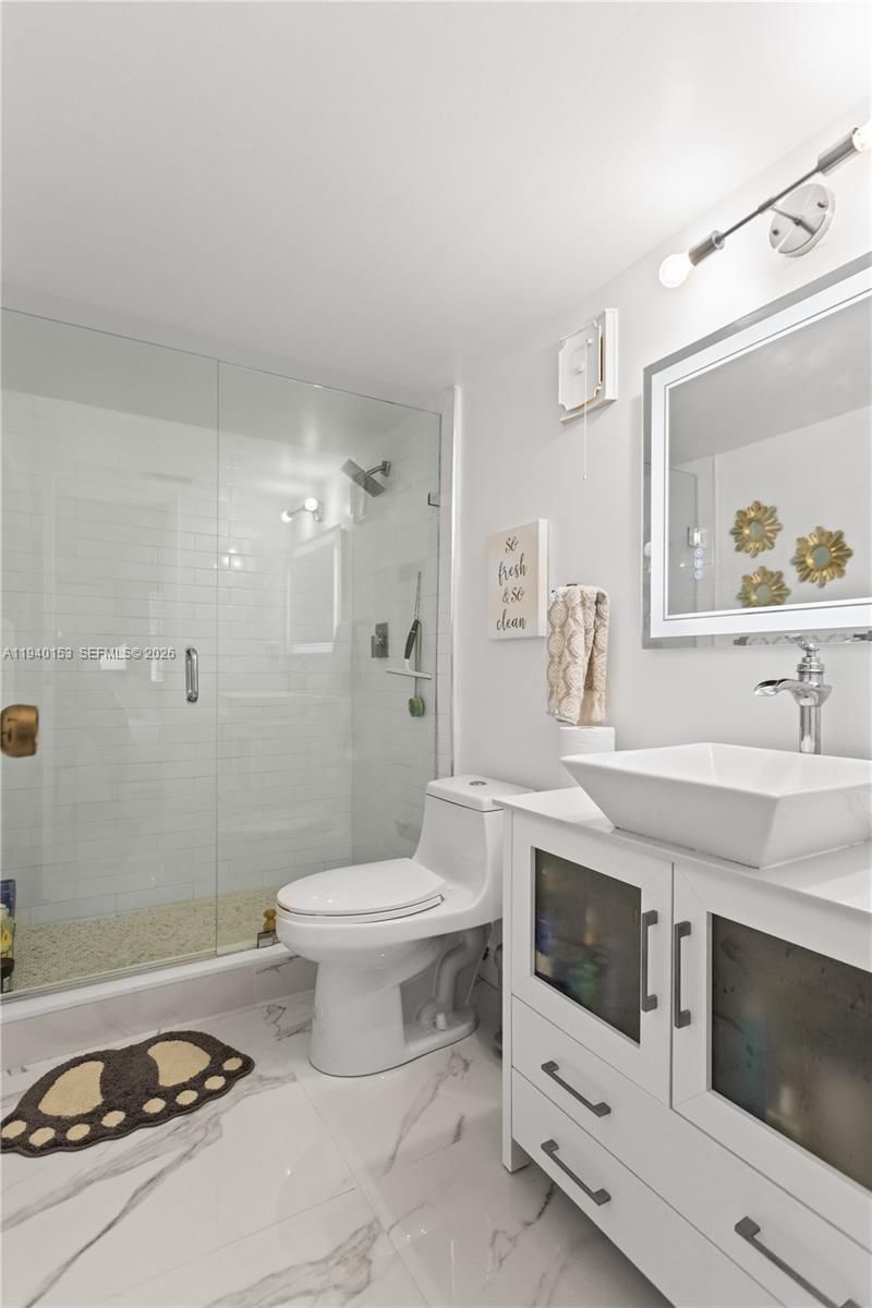 335 W Laurel Drive, Unit 8M, Margate, FL 33063 Photo