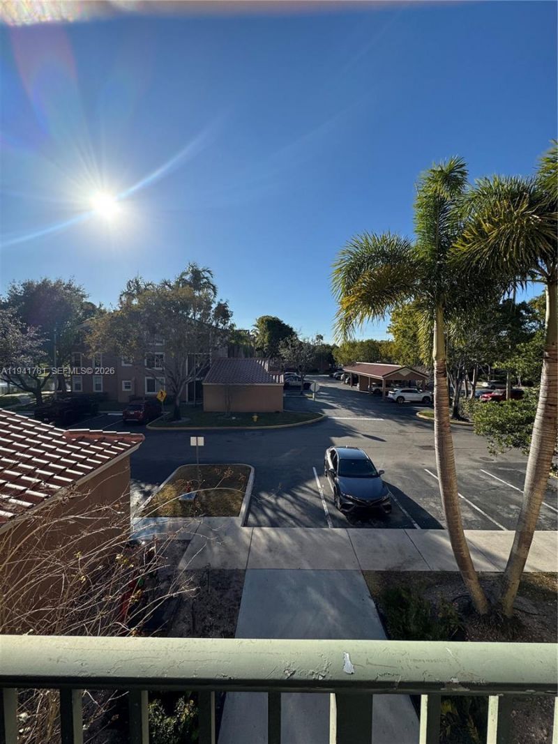 4840 N State Road 7, Unit 207, Coconut Creek, FL 33073 Photo