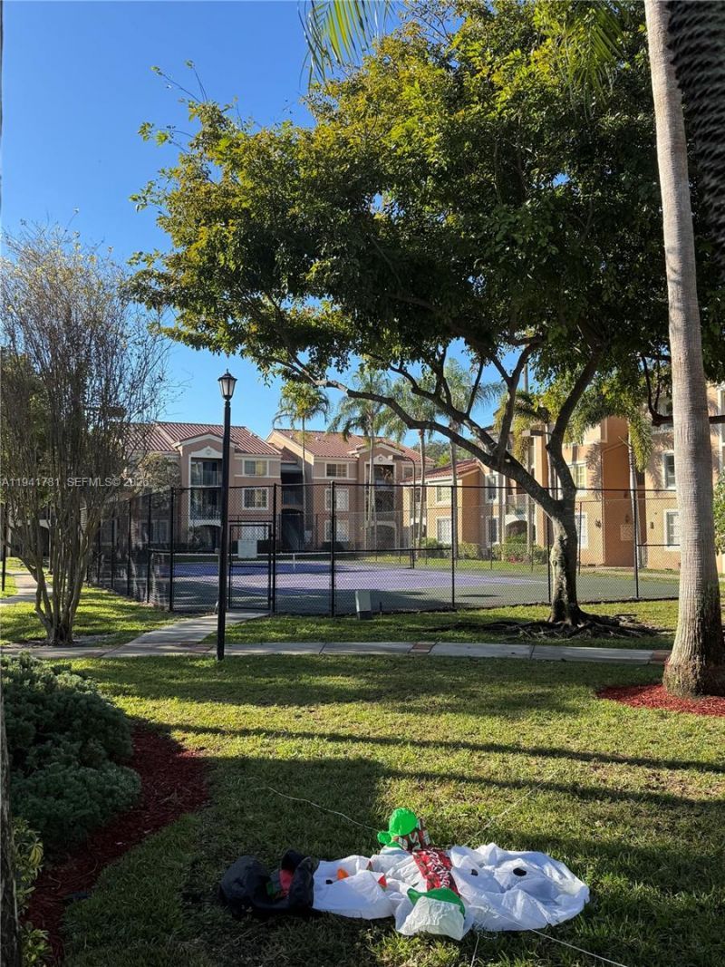 4840 N State Road 7, Unit 207, Coconut Creek, FL 33073 Photo