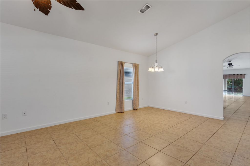 107 Carlisle Way, Sebastian, FL 32958 Photo