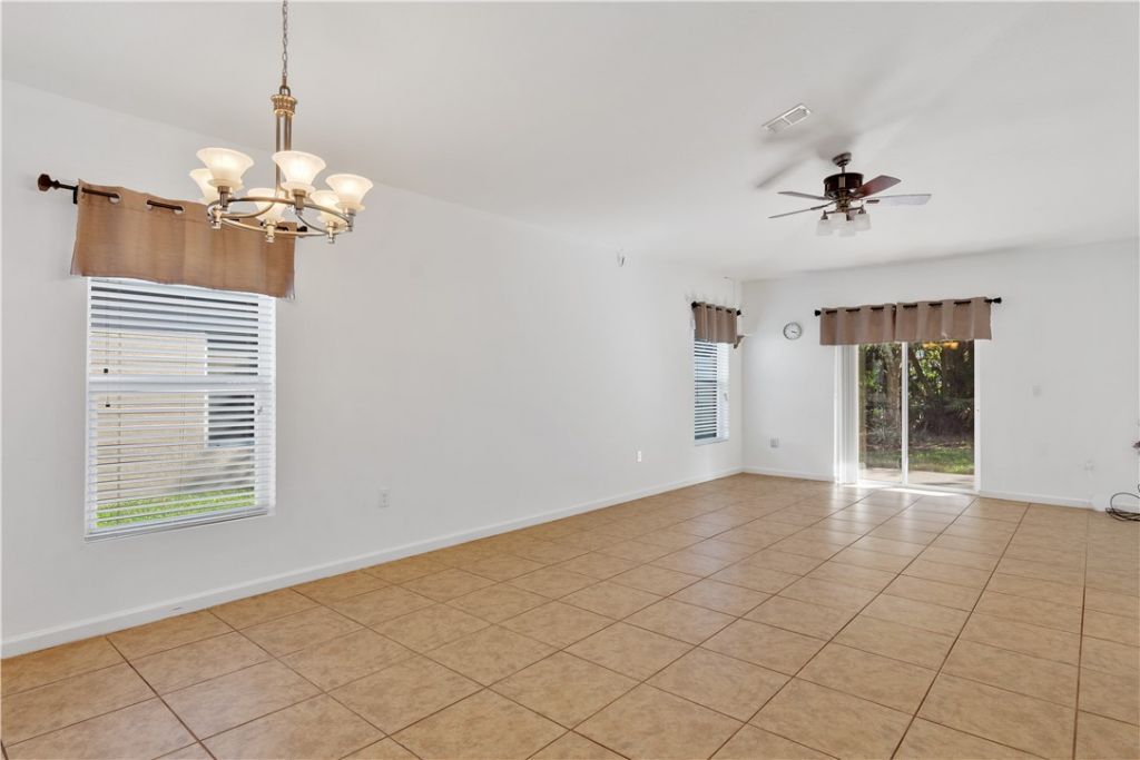 107 Carlisle Way, Sebastian, FL 32958 Photo