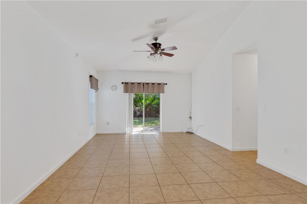 107 Carlisle Way, Sebastian, FL 32958 Photo