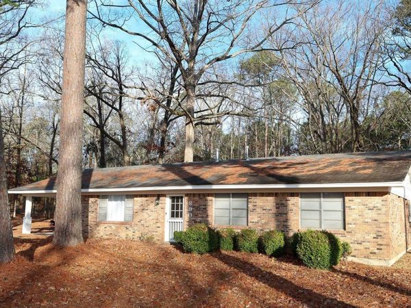 890 Nick Springs Rd, El Dorado, AR 71730