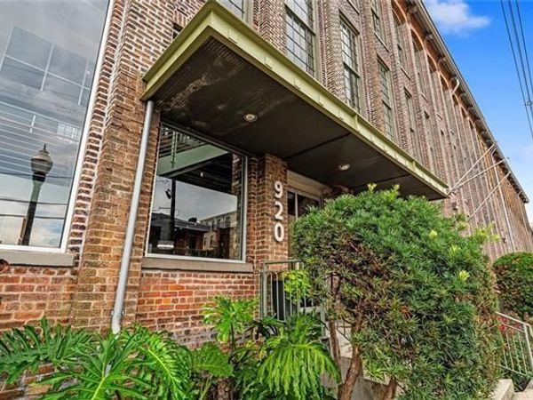 920 POEYFARRE Street, Unit 161, New Orleans, LA 70130