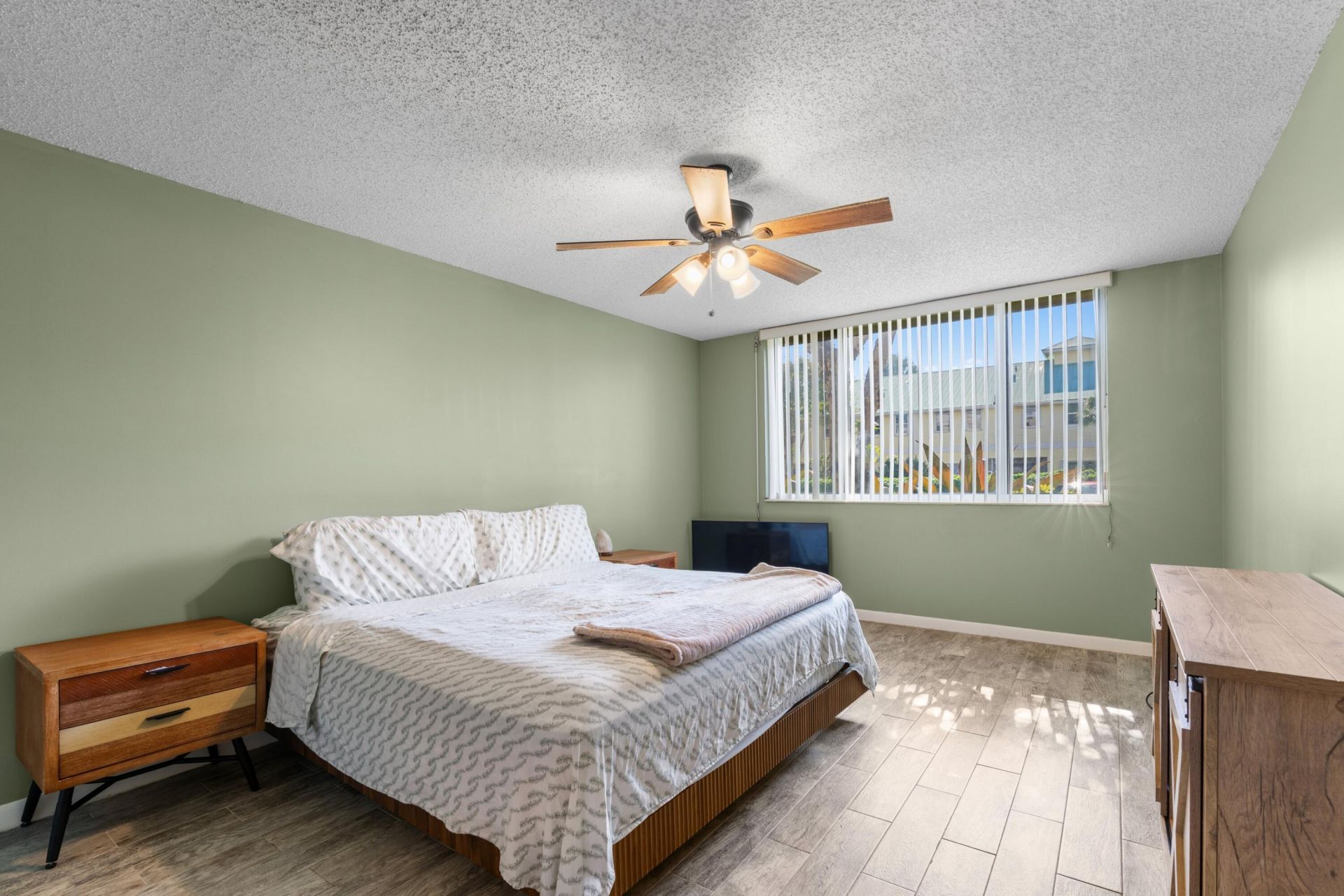 110 Half Moon Circle, Unit D1, Hypoluxo, FL 33462 Photo