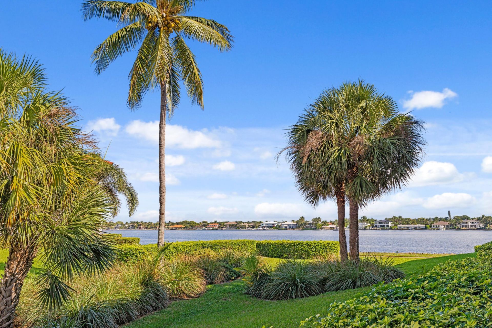 110 Half Moon Circle, Unit D1, Hypoluxo, FL 33462 Photo