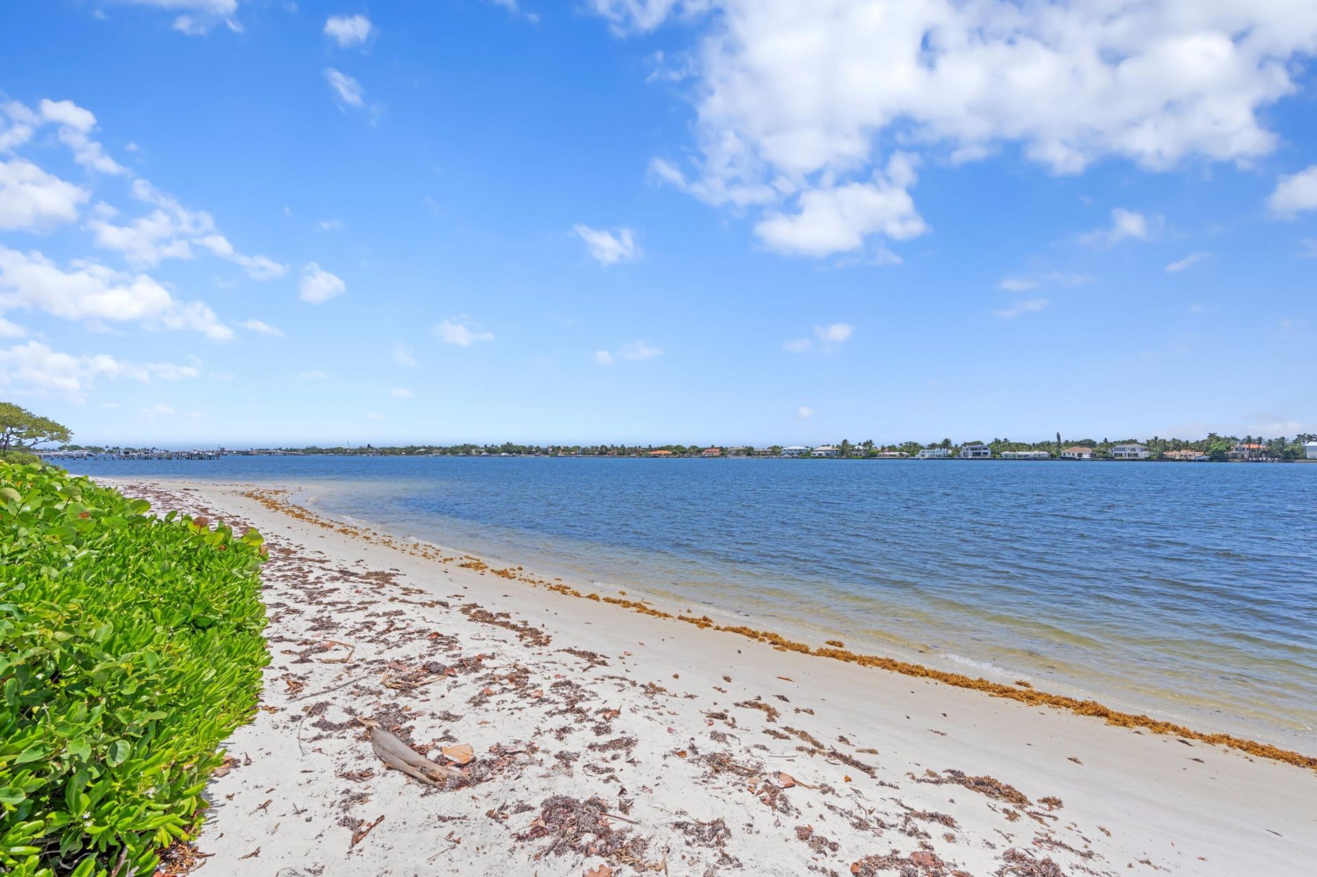 110 Half Moon Circle, Unit D1, Hypoluxo, FL 33462 Photo