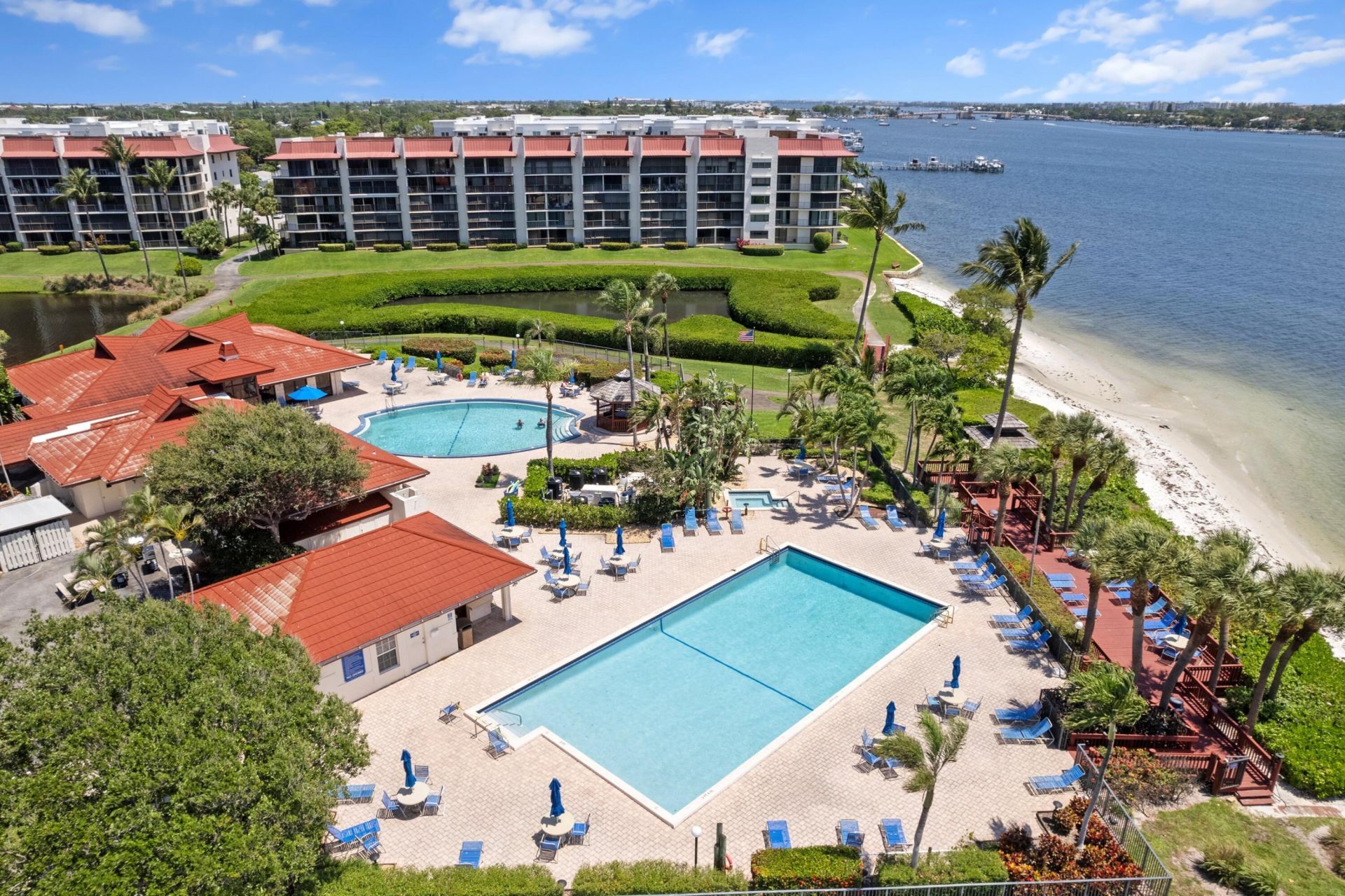 110 Half Moon Circle, Unit D1, Hypoluxo, FL 33462 Photo