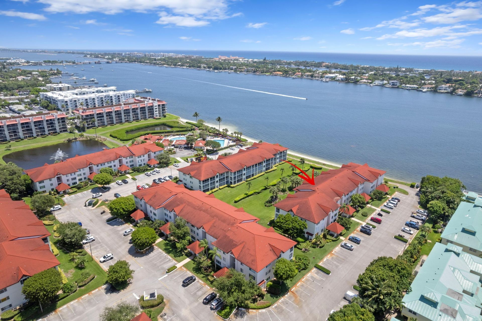 110 Half Moon Circle, Unit D1, Hypoluxo, FL 33462 Photo