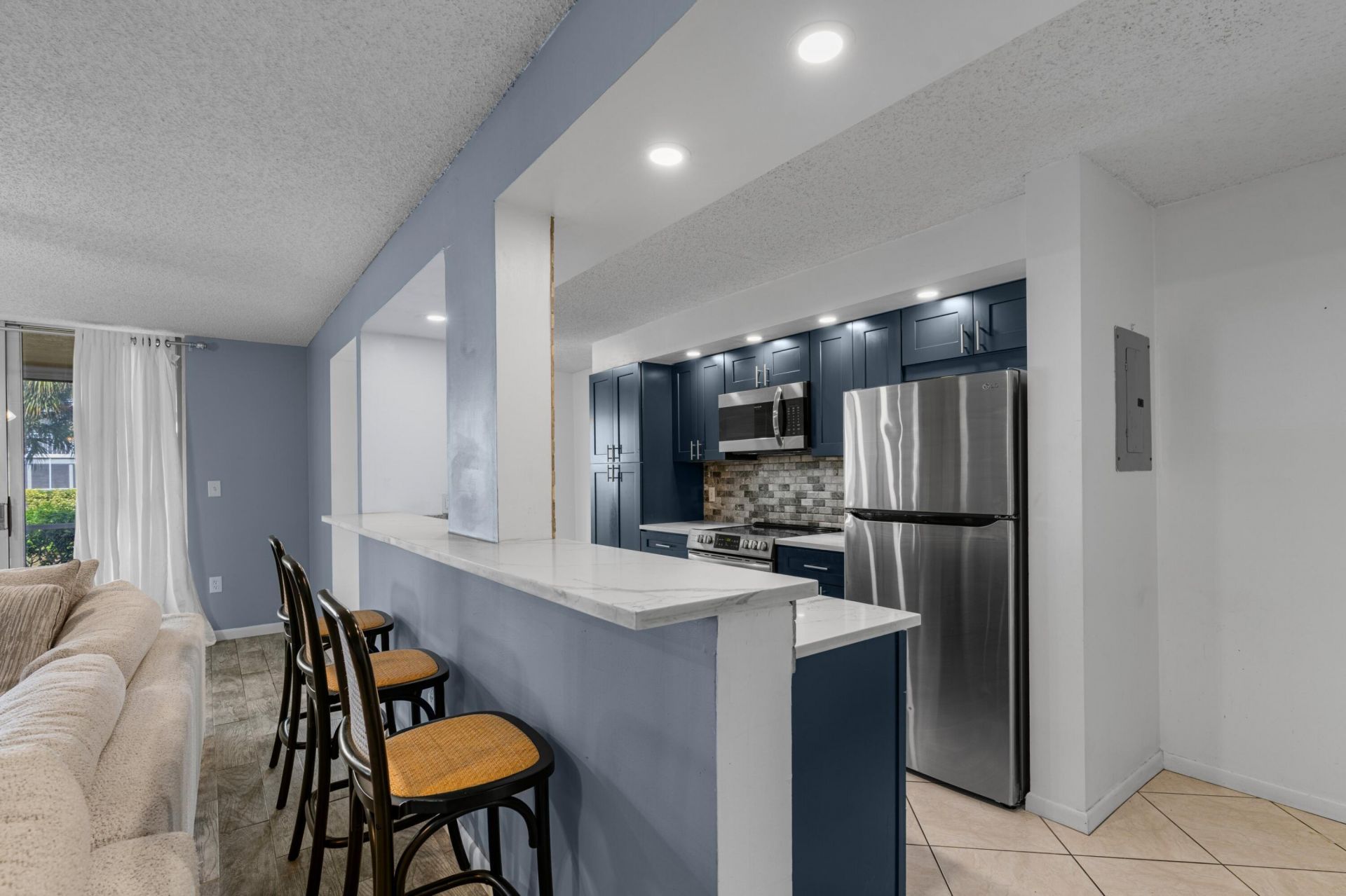 110 Half Moon Circle, Unit D1, Hypoluxo, FL 33462 Photo