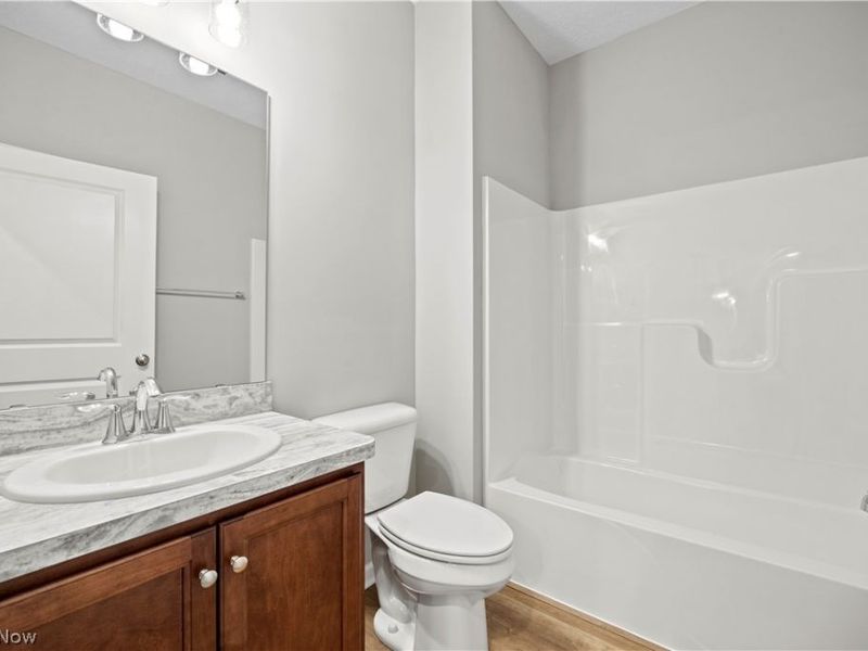 556 Eldemire Lane, Elyria, OH 44035 Photo 21
