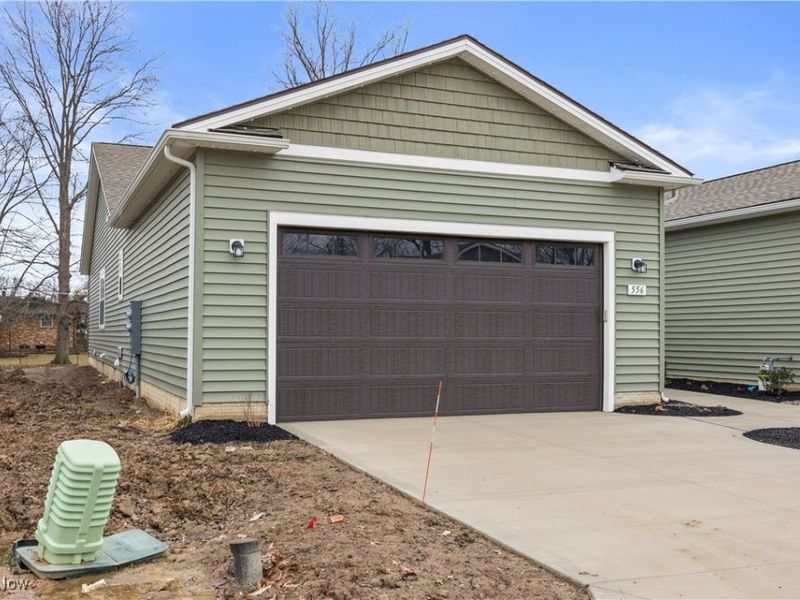 556 Eldemire Lane, Elyria, OH 44035 Photo 5