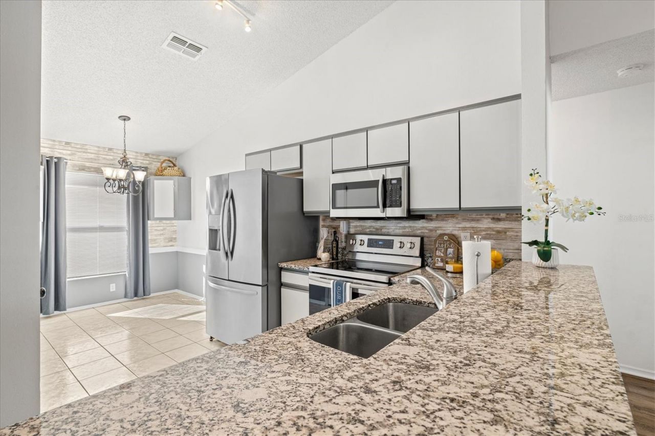 11203 2nd Avenue E, Bradenton, FL 34212 Photo