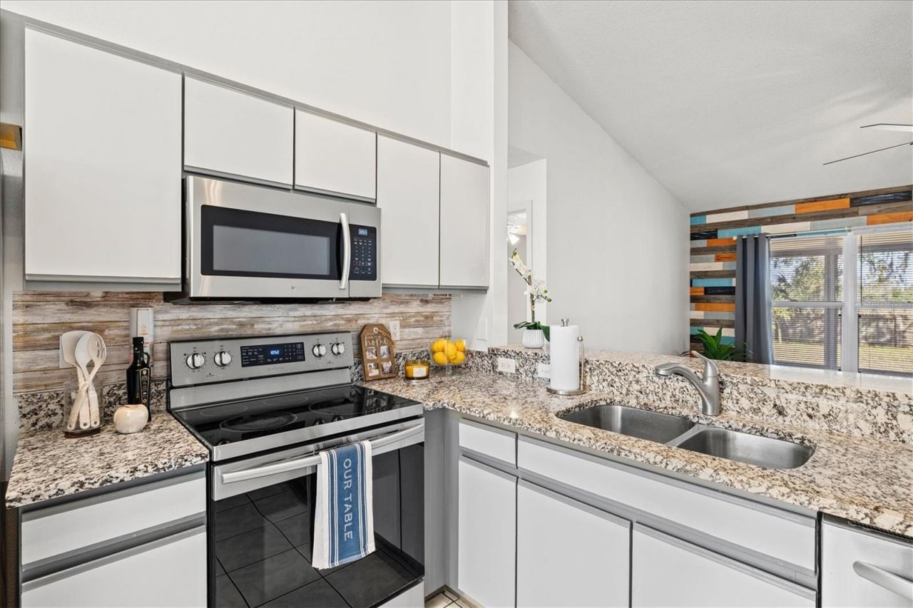 11203 2nd Avenue E, Bradenton, FL 34212 Photo