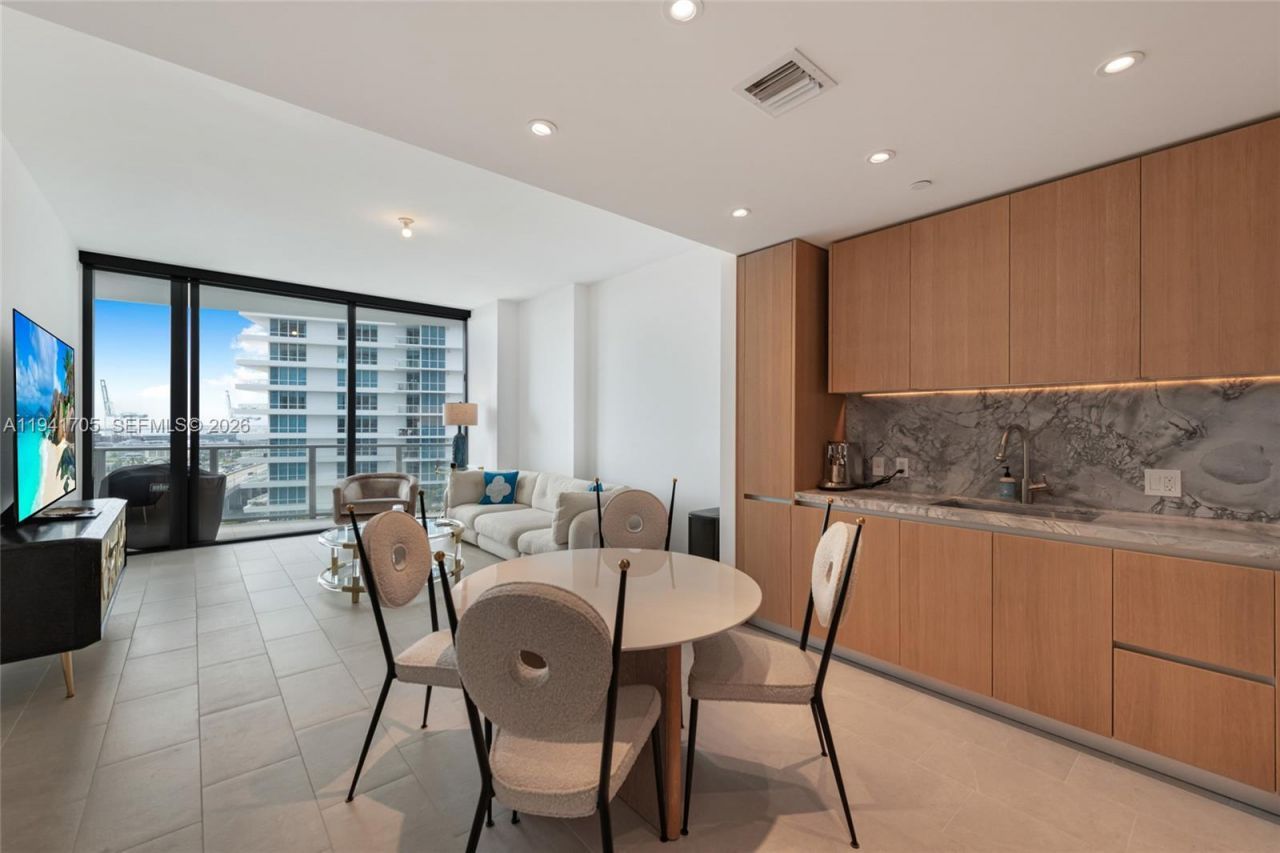 500 Alton Rd, Unit 1204, Miami Beach, FL 33139 Photo