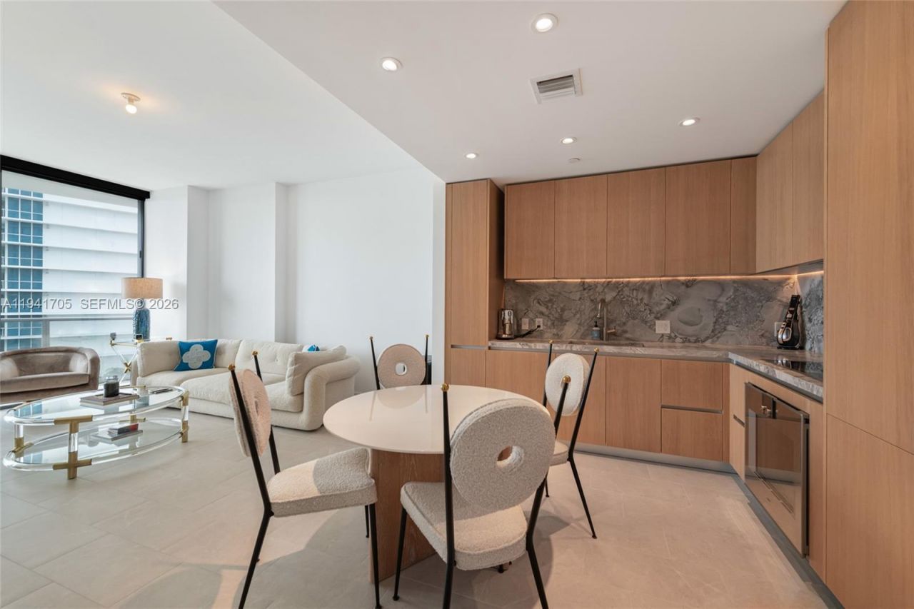 500 Alton Rd, Unit 1204, Miami Beach, FL 33139 Photo