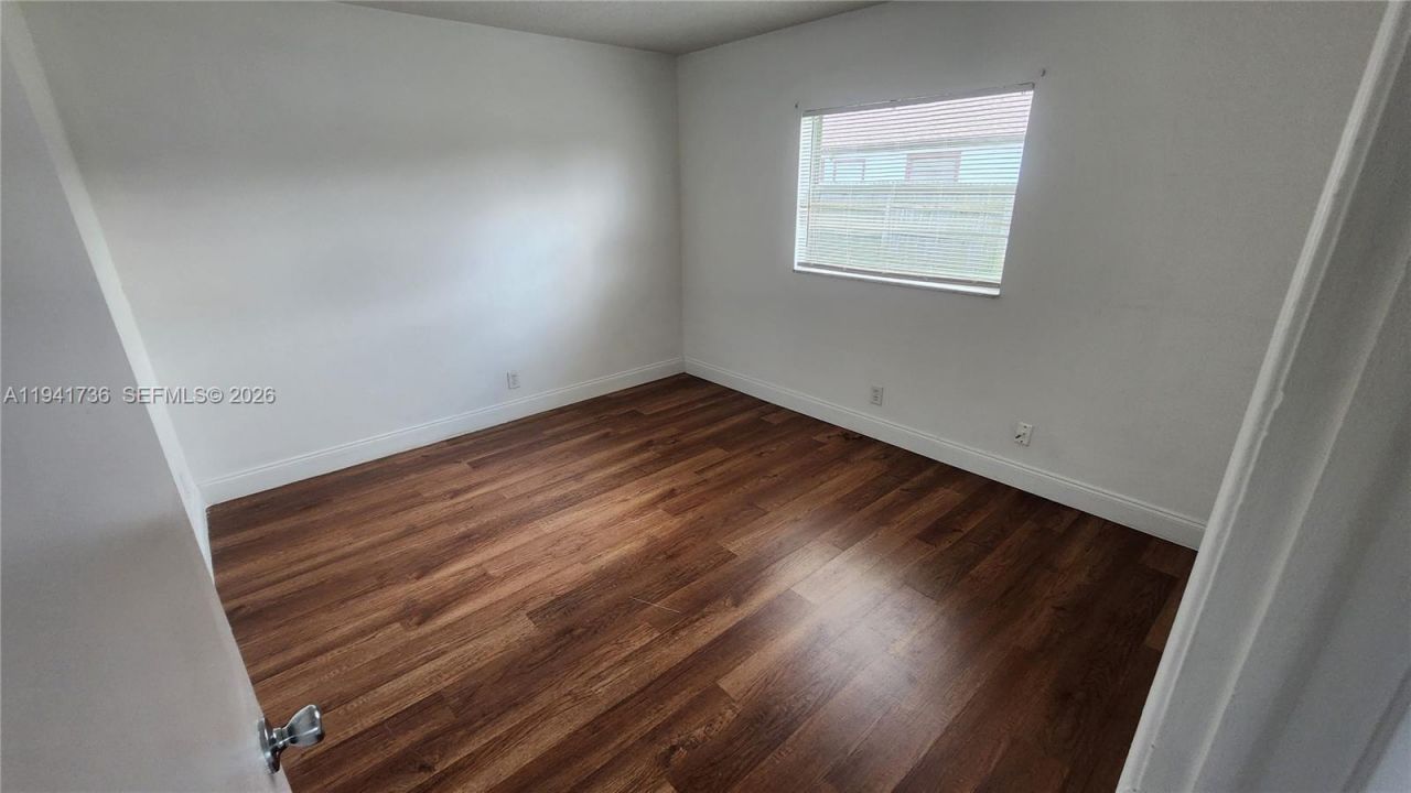 8690 Sunset Dr A, Palm Beach Gardens, FL 33410 Photo