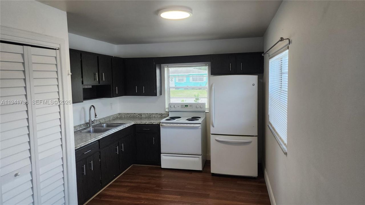 8690 Sunset Dr A , Palm Beach Gardens, FL 33410 Photo