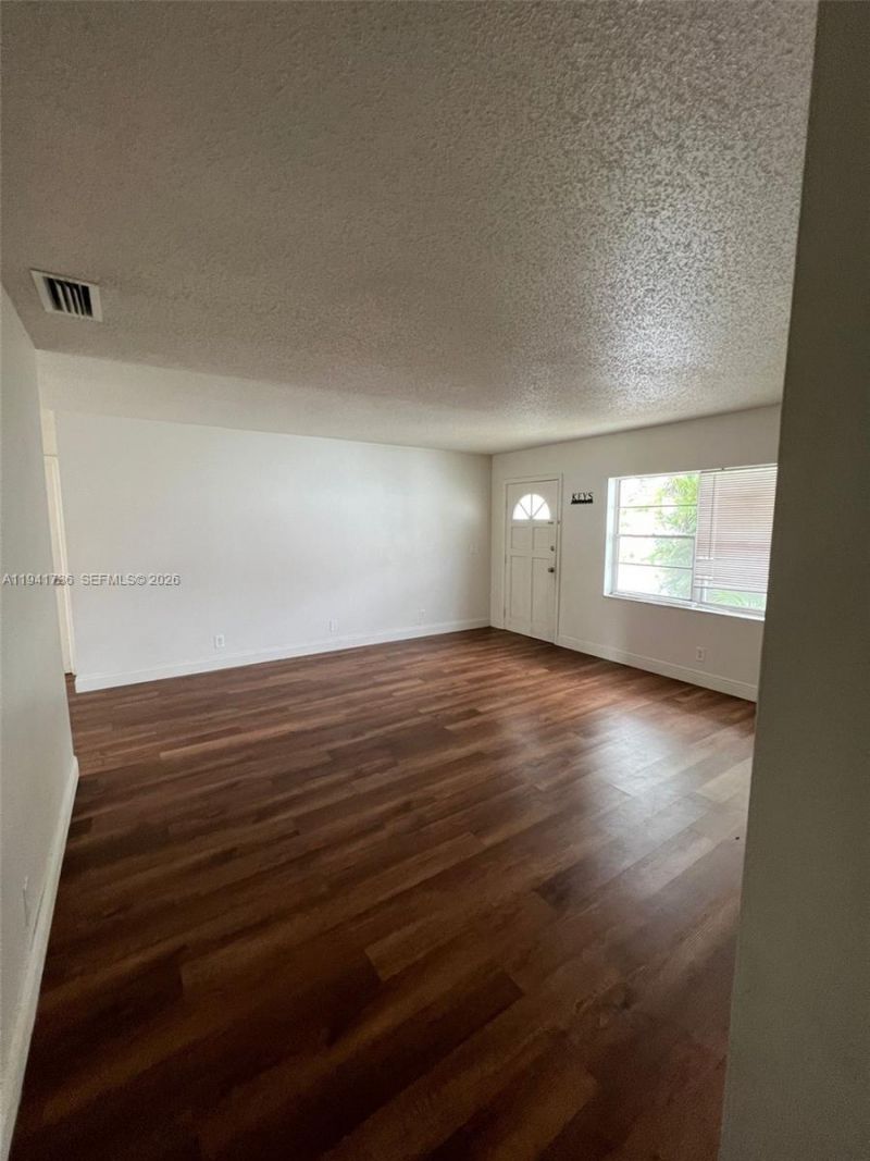 8690 Sunset Dr A, Palm Beach Gardens, FL 33410 Photo