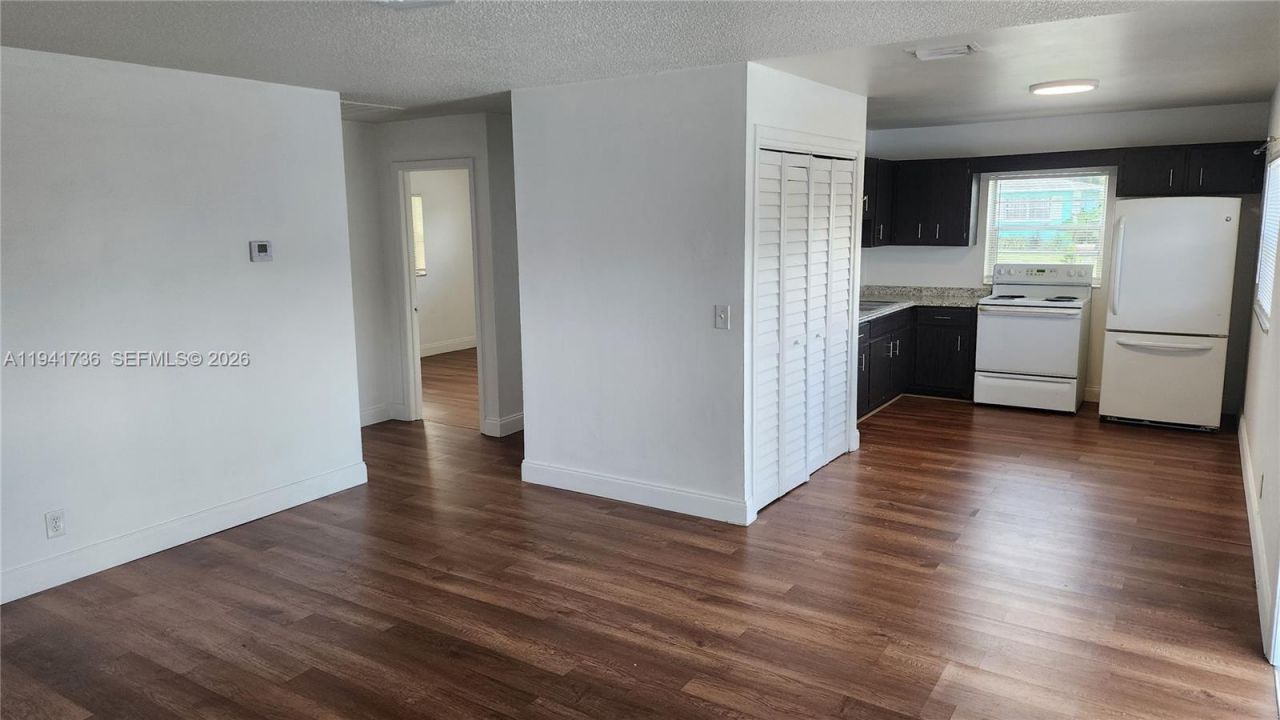 8690 Sunset Dr A , Palm Beach Gardens, FL 33410 Photo