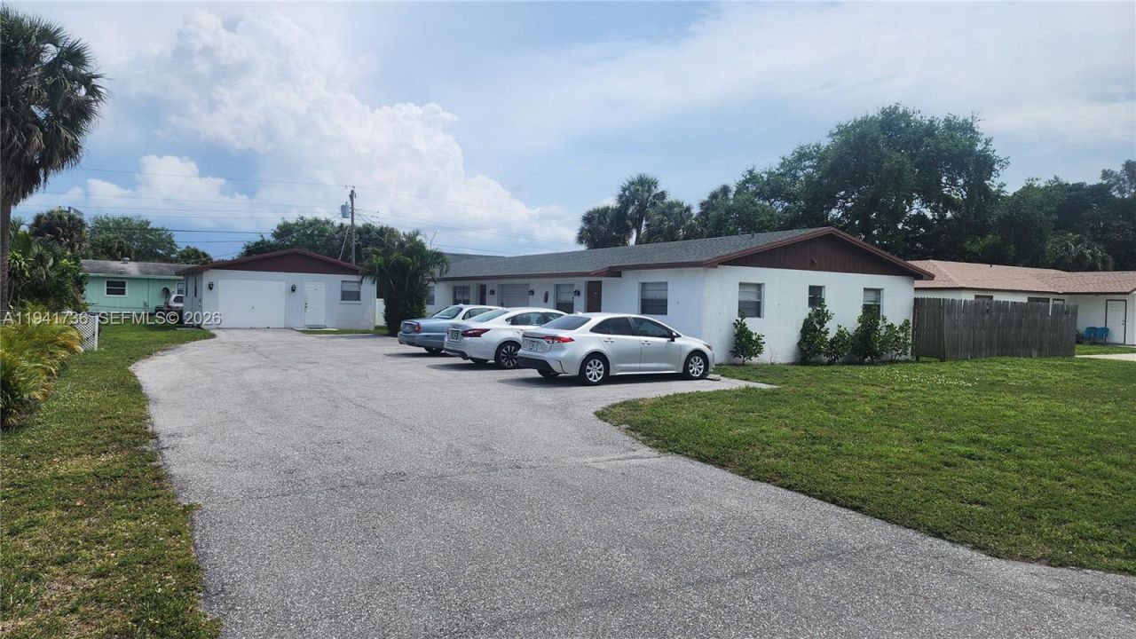 8690 Sunset Dr A, Palm Beach Gardens, FL 33410 Photo