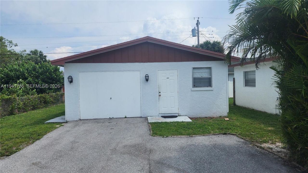 8690 Sunset Dr A, Palm Beach Gardens, FL 33410 Photo