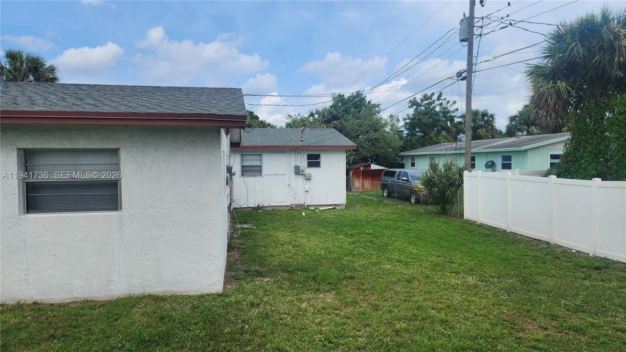 8690 Sunset Dr A, Palm Beach Gardens, FL 33410 Photo