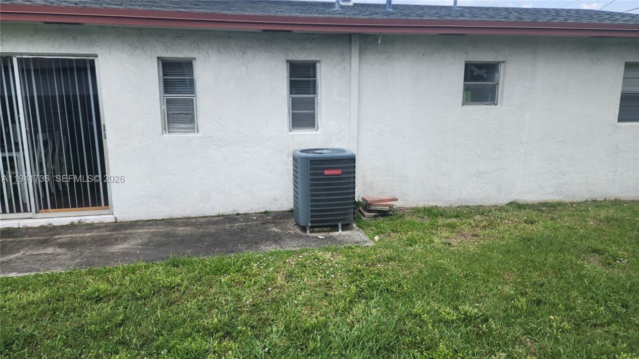 8690 Sunset Dr A, Palm Beach Gardens, FL 33410 Photo
