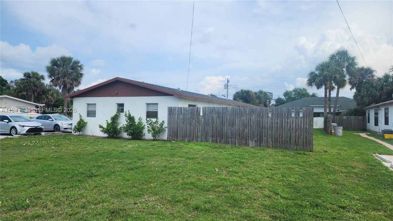 8690 Sunset Dr A, Palm Beach Gardens, FL 33410 Photo