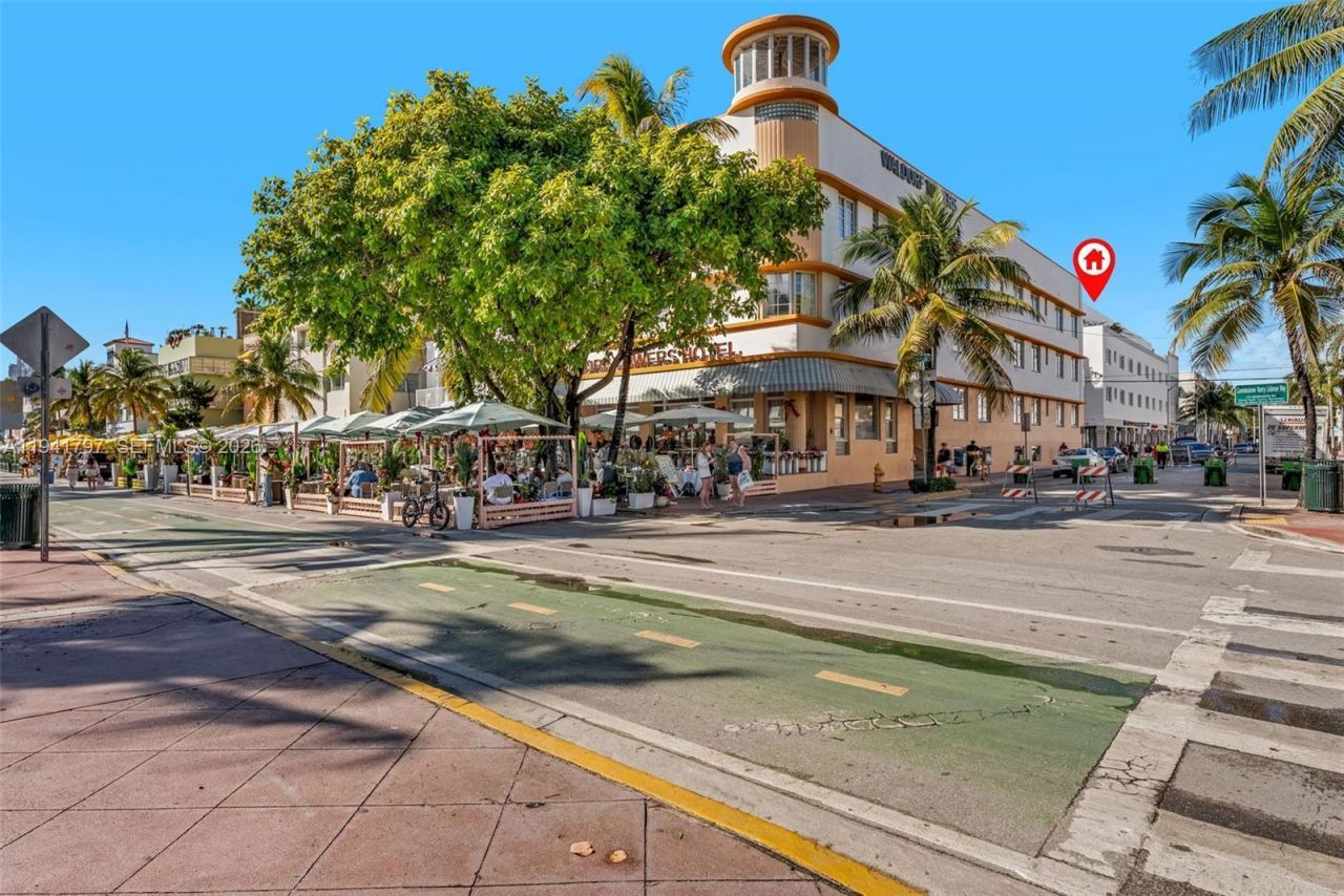 865 Collins Ave, Unit 307, Miami Beach, FL 33139 Photo