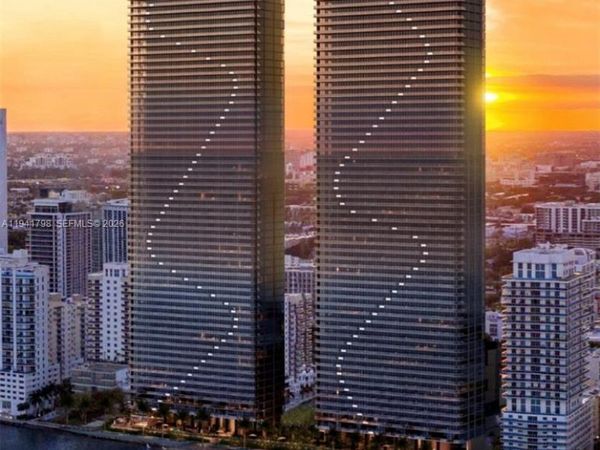 700 NE 24, Unit 907, Miami, FL 33137