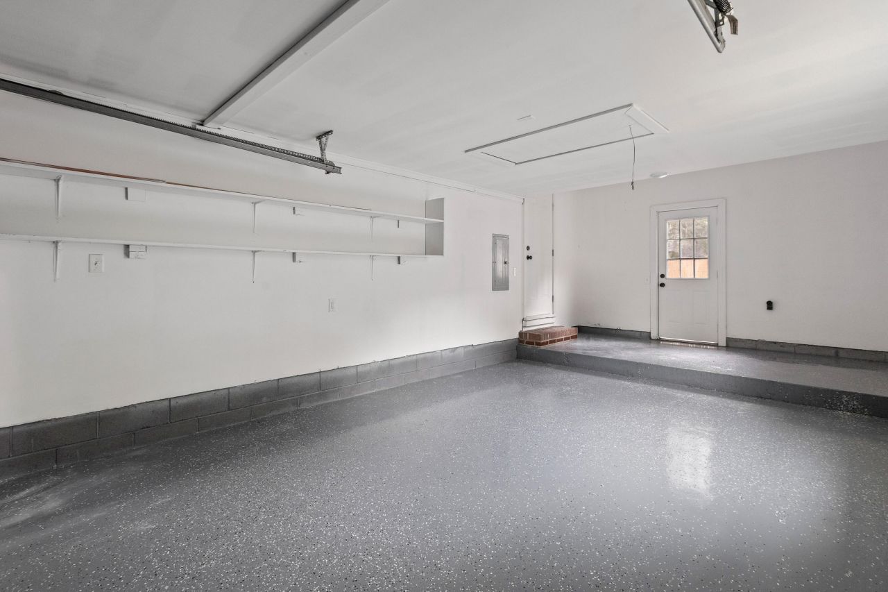 1550 Salisbury Street Photo 16