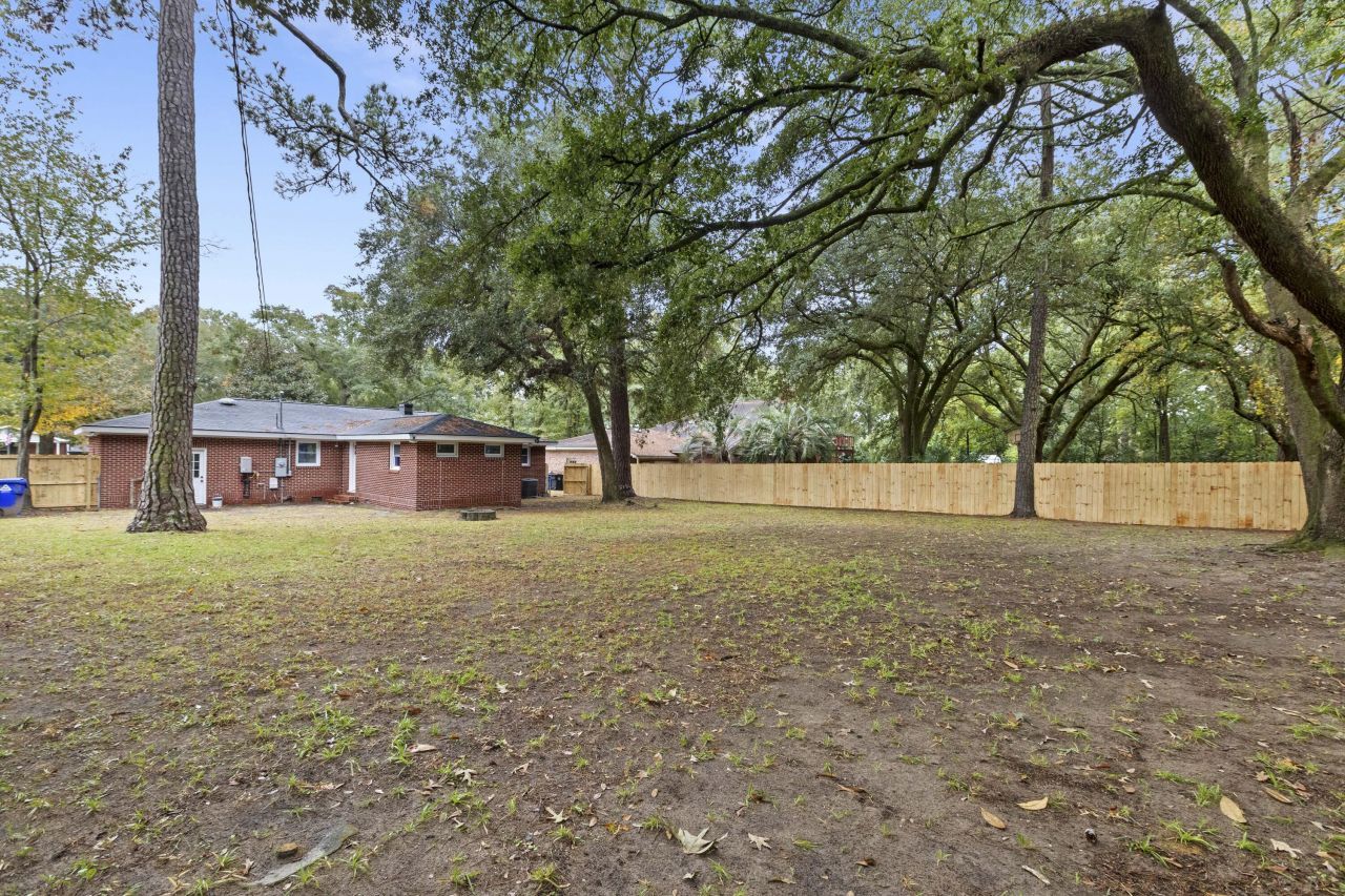 1550 Salisbury Street Photo 18